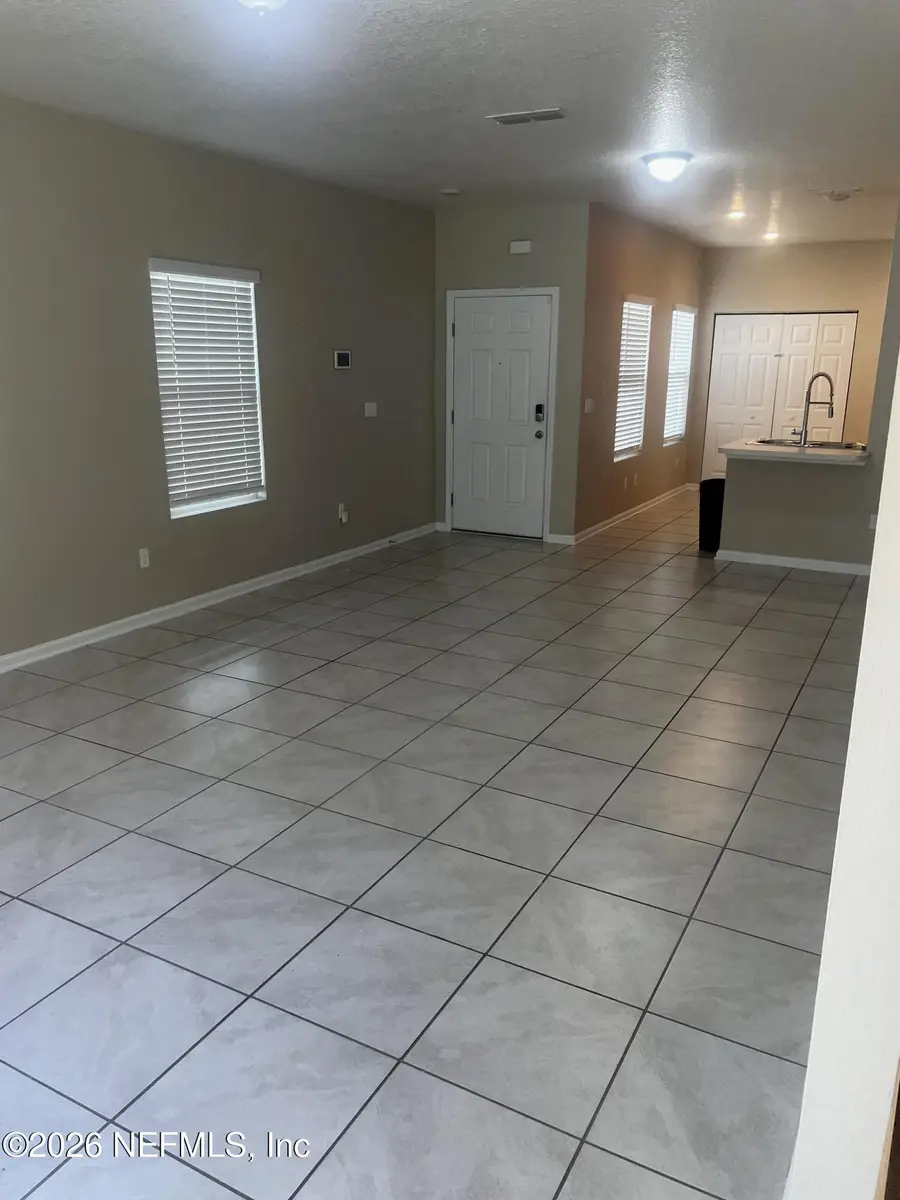 923 Capitol Parkway, Jacksonville, FL 32218 - #2