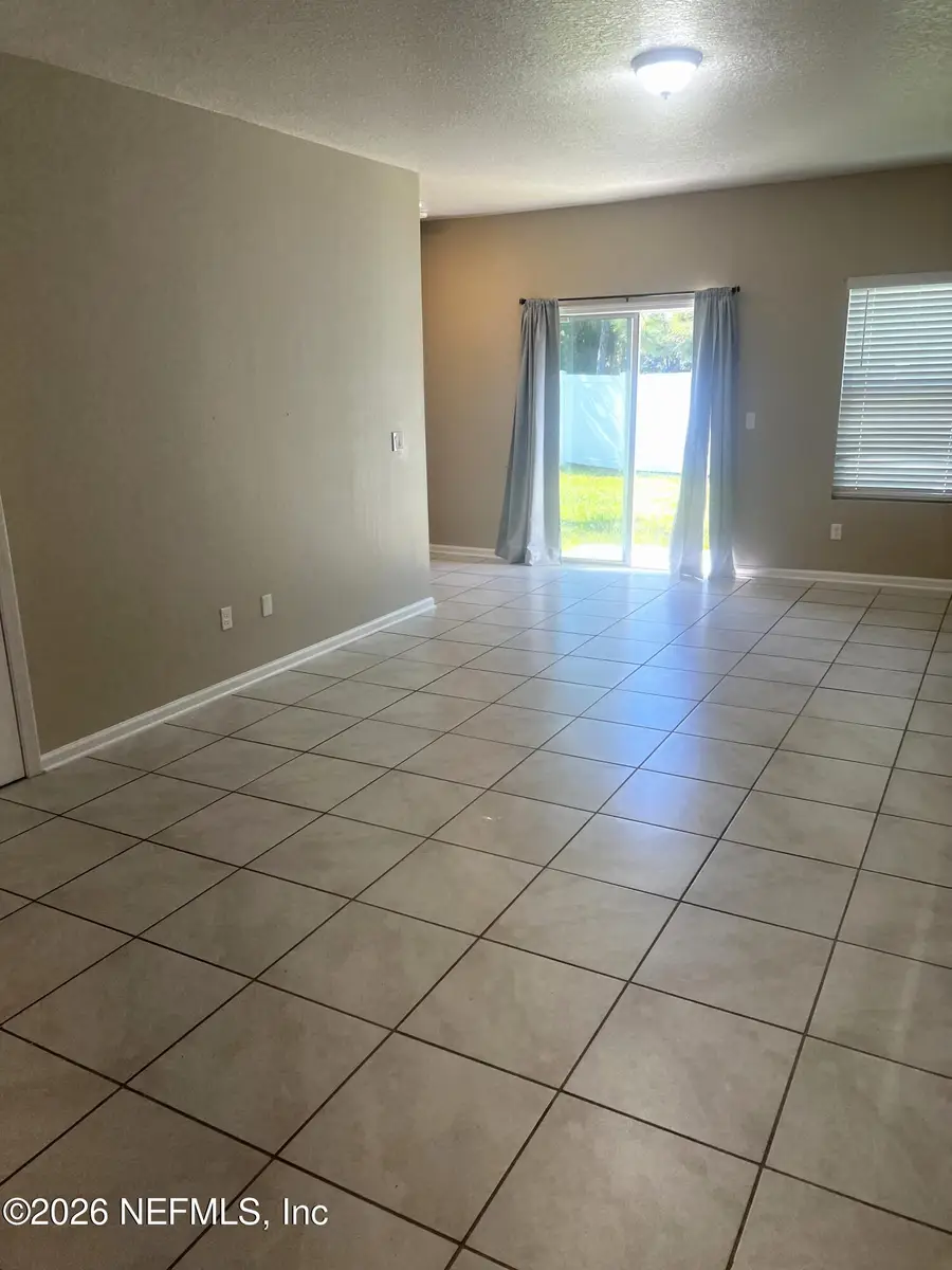 923 Capitol Parkway, Jacksonville, FL 32218 - #3
