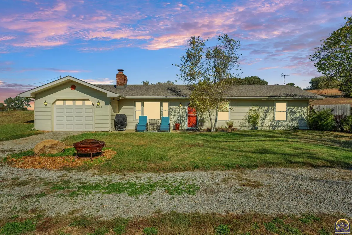 2692 Trego Dr, Lawrence, KS 66044 - Image #1