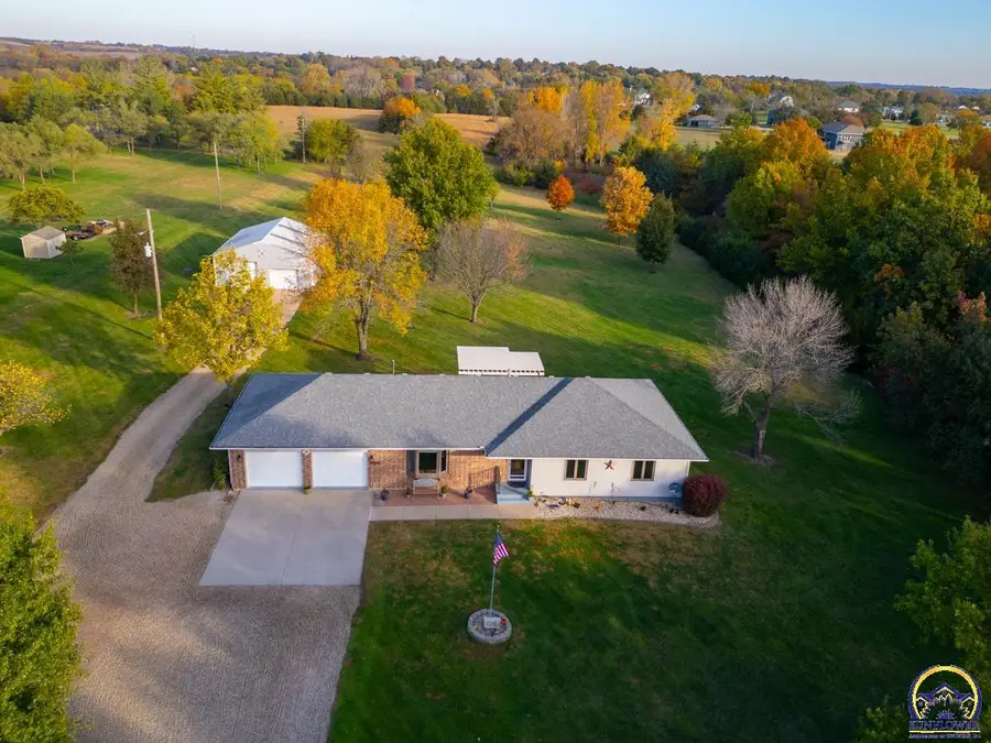 4230 NW 39th St, Topeka, KS 66618 - Image #3