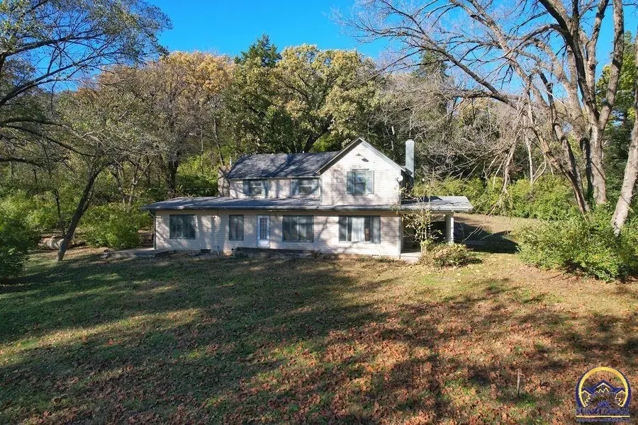 9263 Marion Rd, Oskaloosa, KS 66066 - Image #2