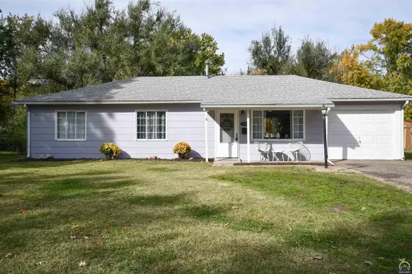 3589 SW Devon Ave, Topeka, KS 66611