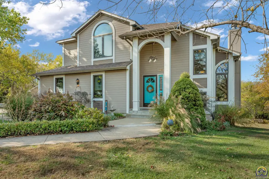 7727 NW Nickell Rd, Topeka, KS 66618 - Image #3