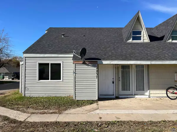 2237 Prairie St, Emporia, KS 66801
