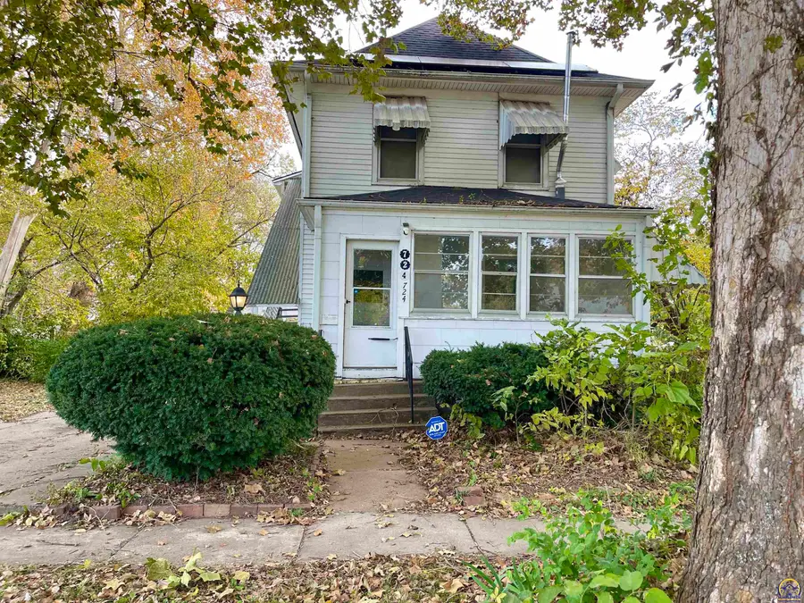 724 NE Wabash Ave, Topeka, KS 66616 - Image #2
