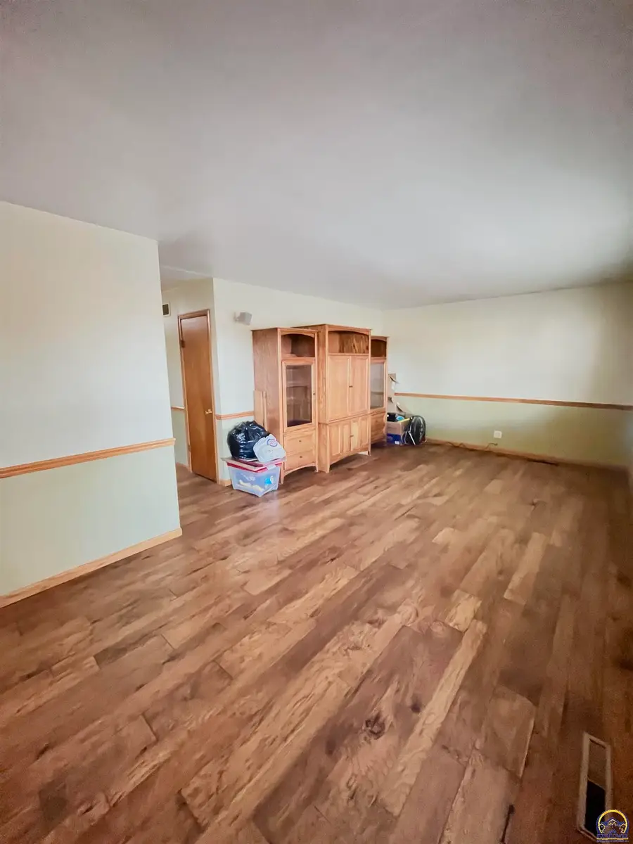 1009 Janice St, Emporia, KS 66801 - Image #3