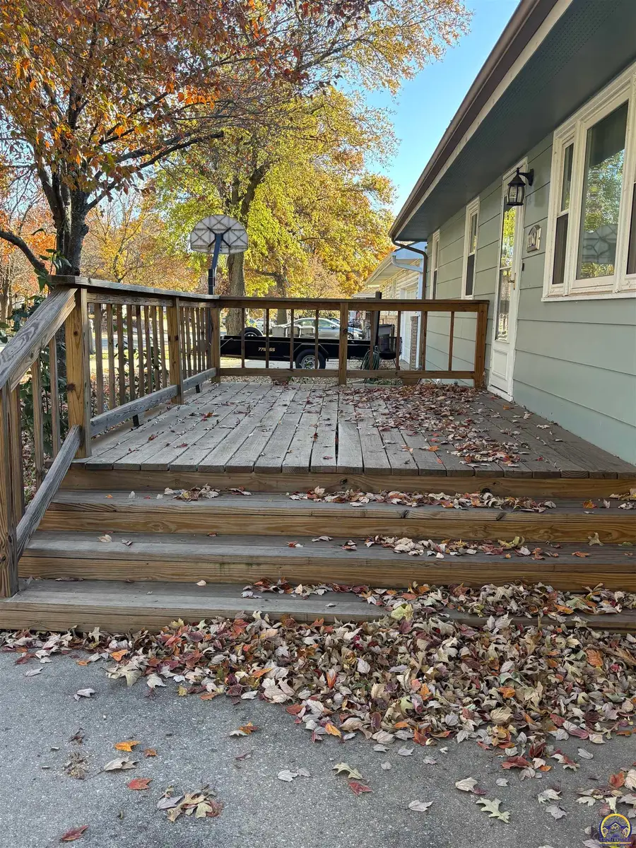 1101 Luther St, Emporia, KS 66801 - Image #2