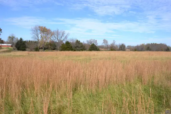 000 E Santa Fe Ave, Burlingame, KS 66413