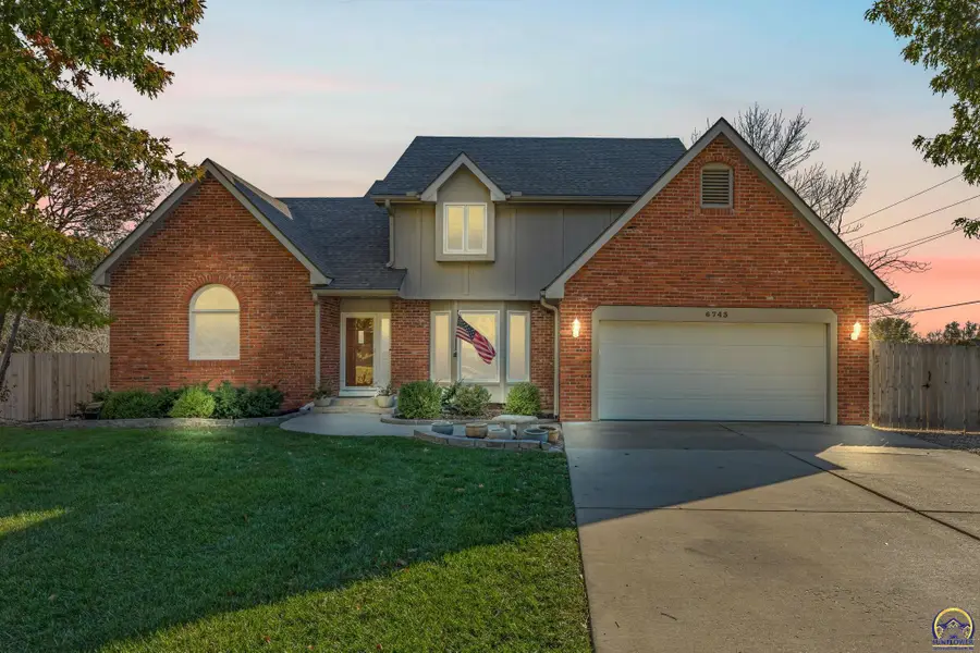 6743 SW Wentley Ln, Topeka, KS 66614 - Image #3