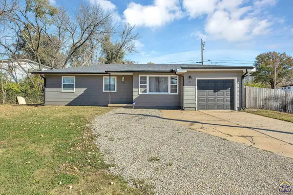 3542 SE Adams St, Topeka, KS 66605