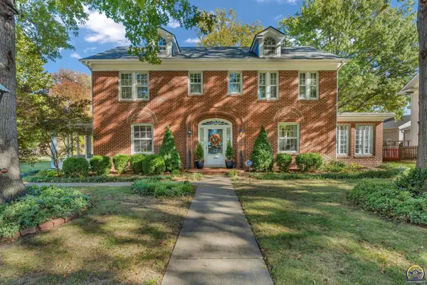 1610 SW Plass Ave, Topeka, KS 66604