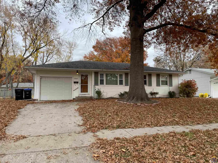 2924 SW Medford Ave, Topeka, KS 66611 - Image #2