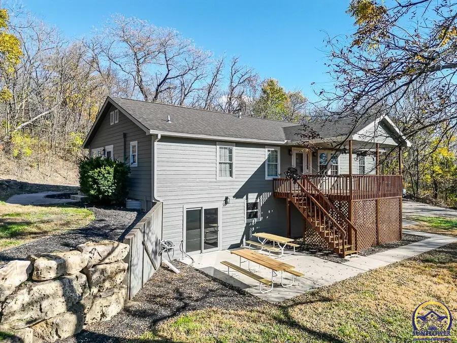 11750 46th St, Perry, KS 66073 - Image #2