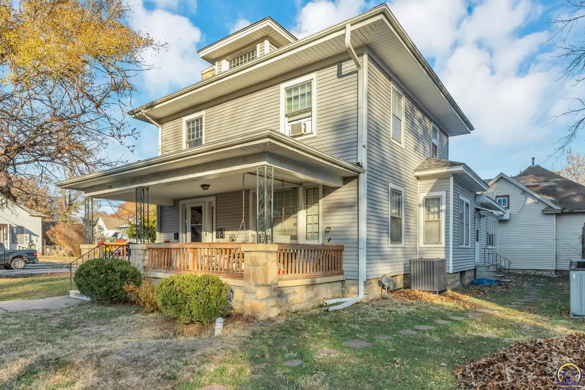 1500 SW Mulvane St, Topeka, KS 66604 - Image #1