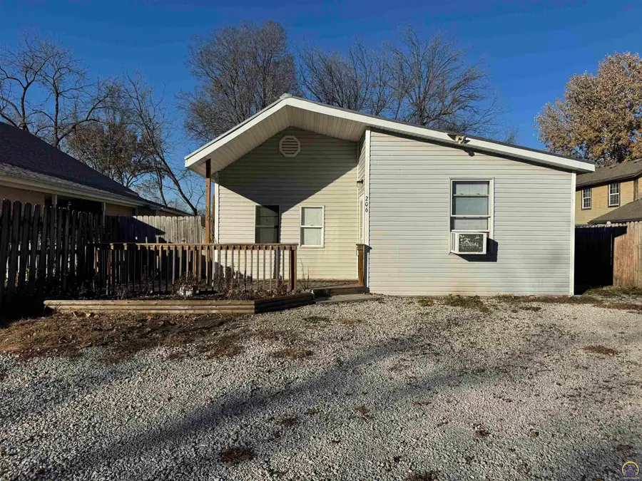 206 E Lucy, McLouth, KS 66054 - Image #3