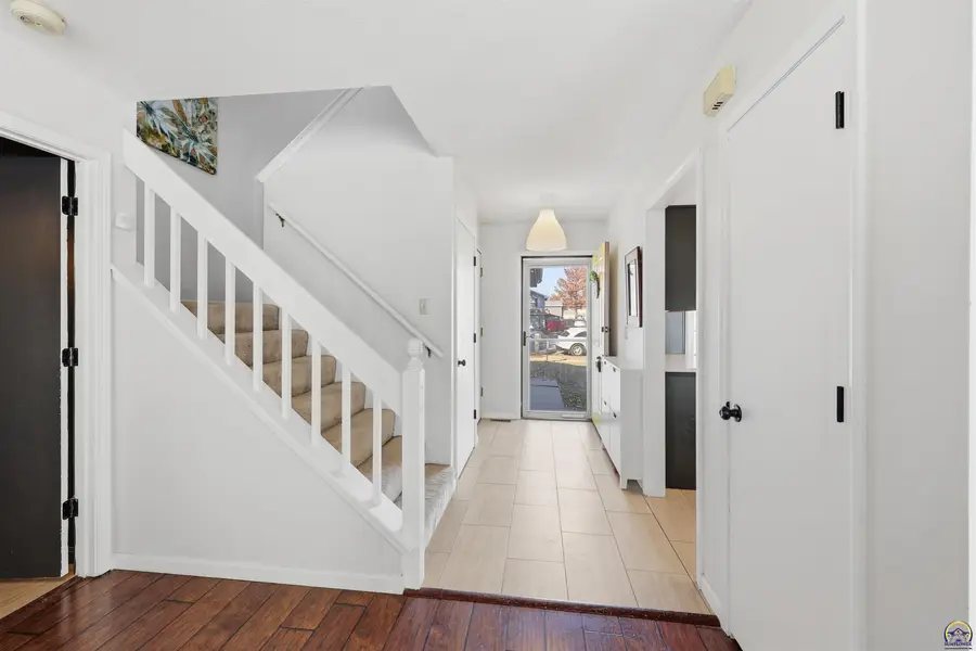 6309 SW 28th St, Topeka, KS 66614 - Image #2