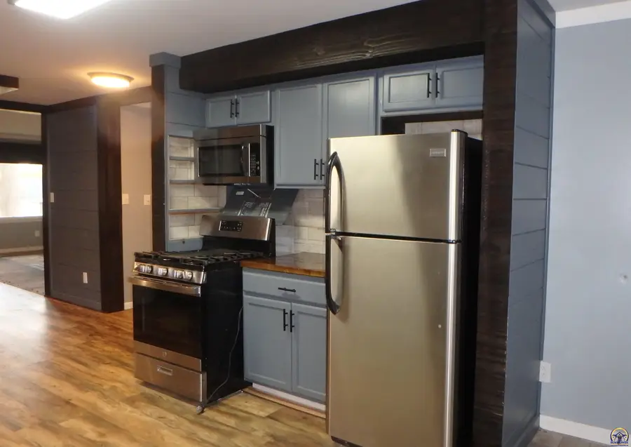 2310 SE Massachusetts Ave, Topeka, KS 66605 - Image #2