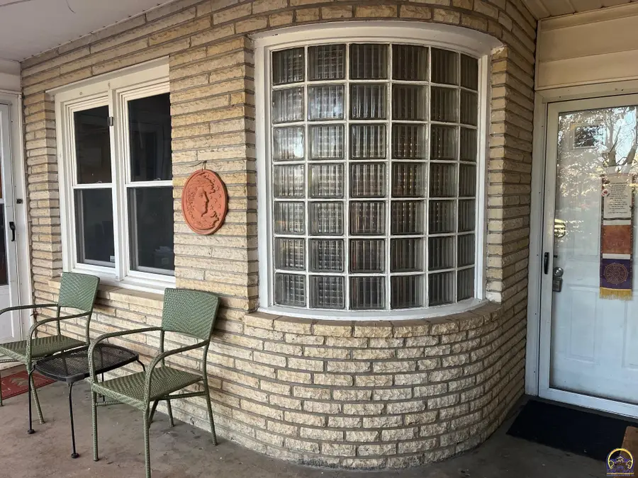 1129 SW Prairie Rd, Topeka, KS 66604 - Image #3