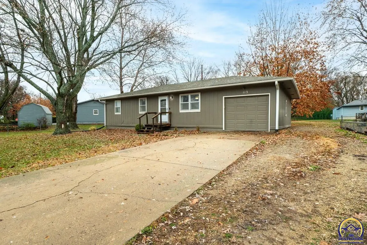113 W Ridgeway St, Carbondale, KS 66414 - Image #1