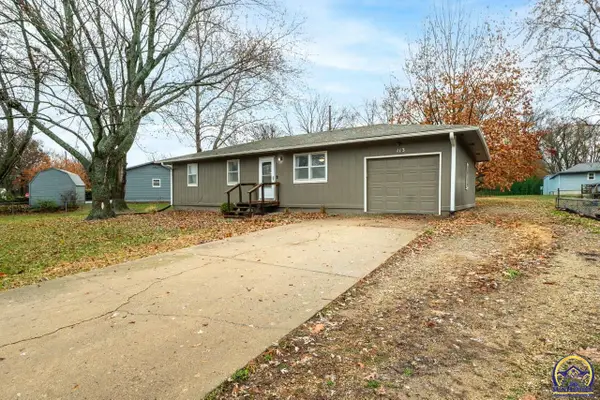 113 W Ridgeway St, Carbondale, KS 66414