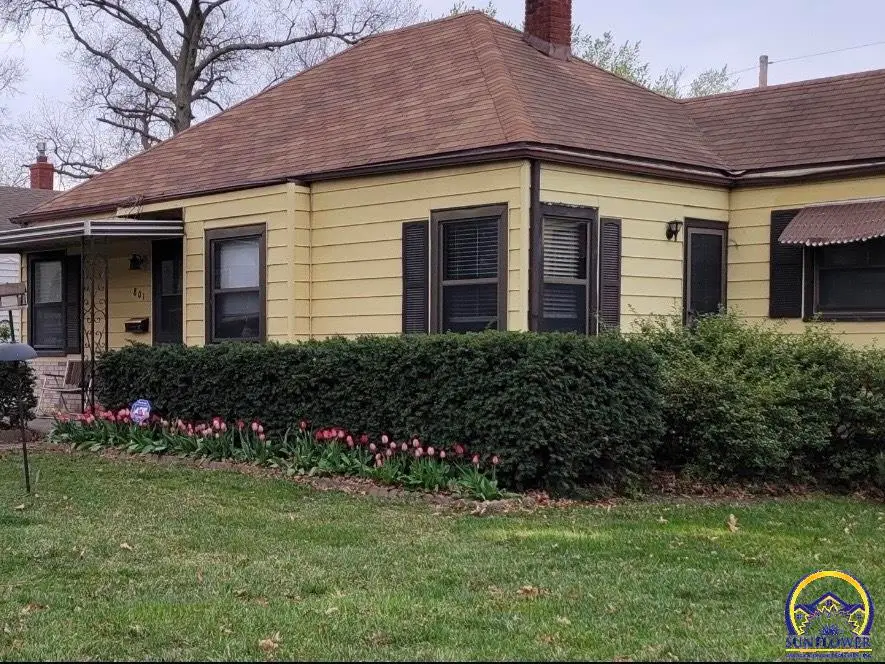 801 SW Wayne Ave, Topeka, KS 66606 - Image #1