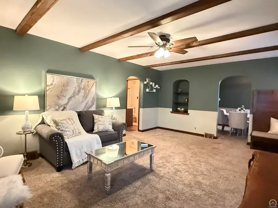 801 SW Wayne Ave, Topeka, KS 66606 - Image #2