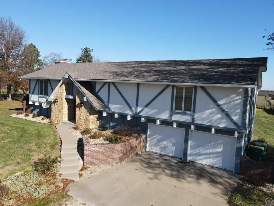 3650 NW Menoken Rd, Topeka, KS 66618 - Image #3