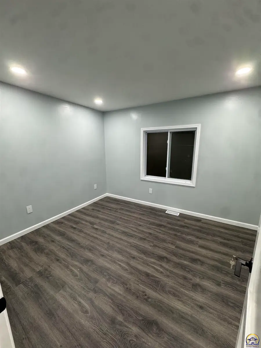3433 SE Adams St, Topeka, KS 66605 - Image #3