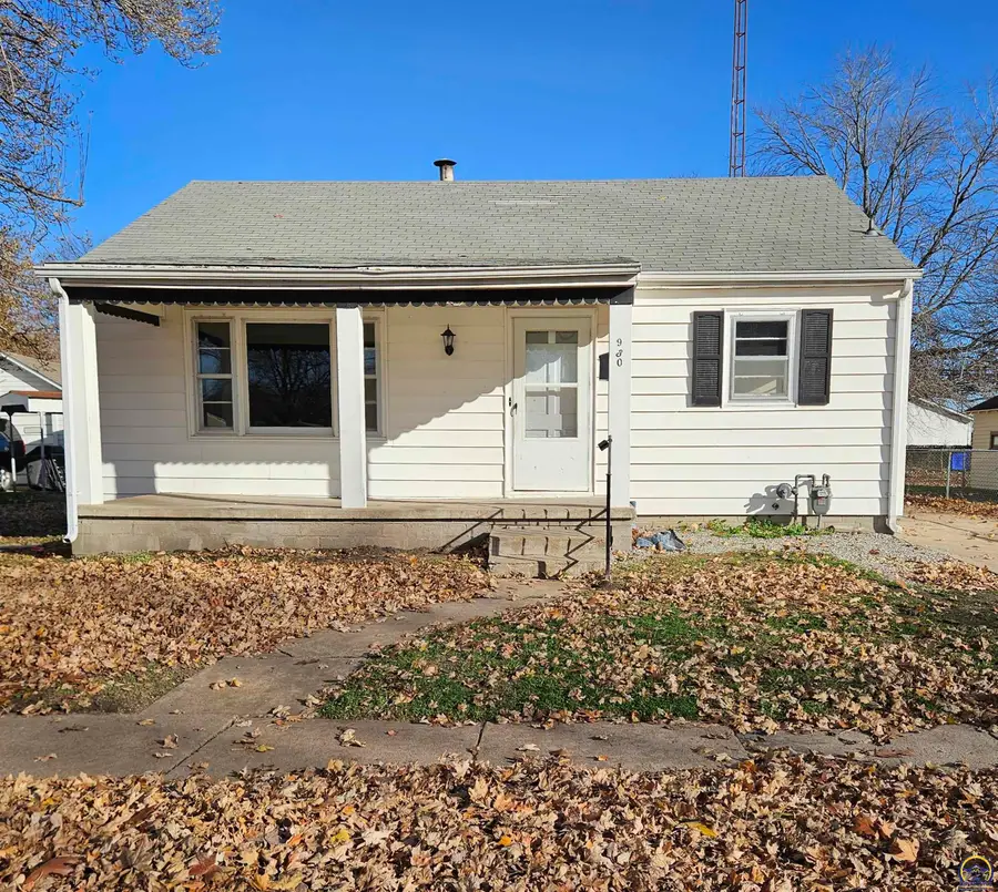 930 NE Kellam Ave, Topeka, KS 66616 - Image #2