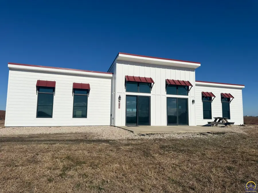 2265 U Rd, Strong City, KS 66869 - Image #2