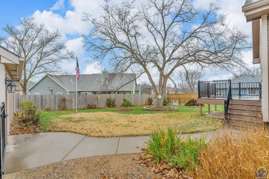 2405 SE Saturn Dr, Topeka, KS 66605 - Image #3