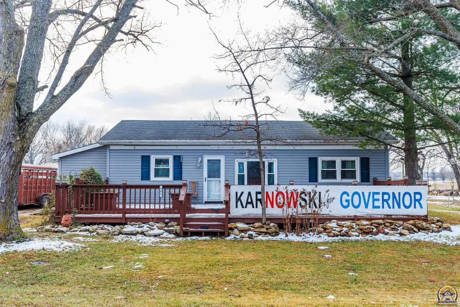 541 Emmett St, Emmett, KS 66422 - Image #2