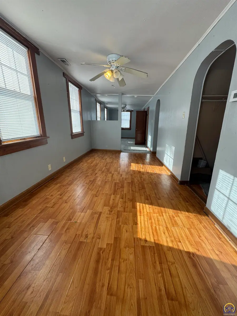 500 NW 56th St, Topeka, KS 66617 - Image #3