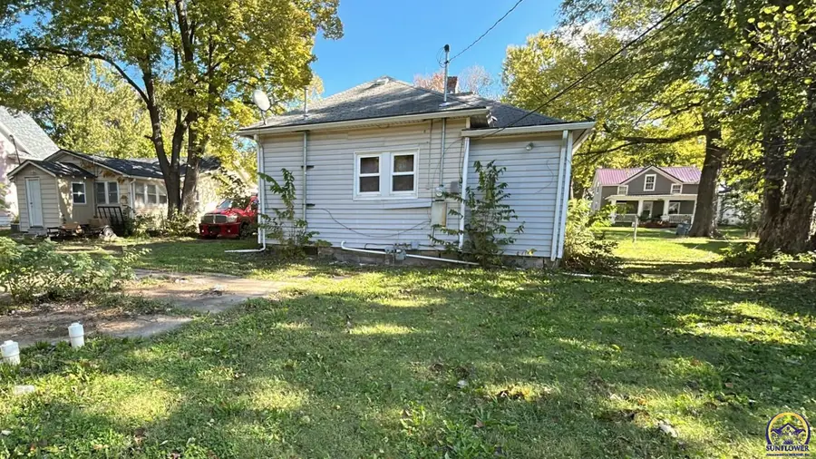 109 Constitution St, Emporia, KS 66801 - Image #2