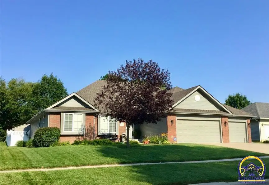 4453 SW Colly Creek Dr, Topeka, KS 66610 - Image #2