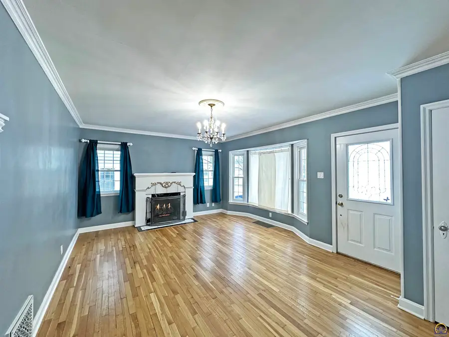 1735 SW Randolph Ave, Topeka, KS 66604 - Image #3