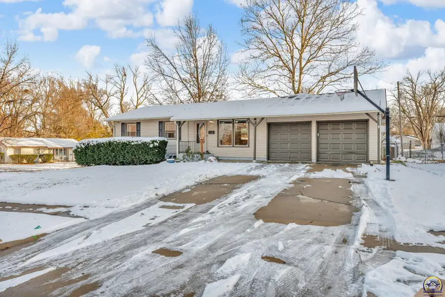 3101 SW 32nd St, Topeka, KS 66614 - Image #2