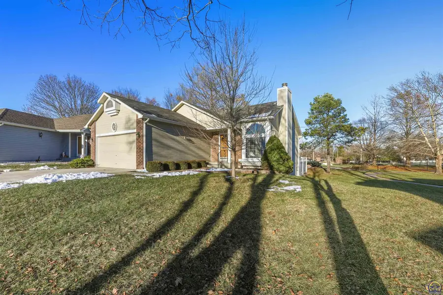 3540 SW Willow Brook Dr, Topeka, KS 66614 - Image #3