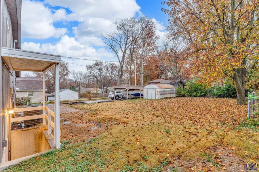 1721 SW 27th St, Topeka, KS 66611 - Image #3