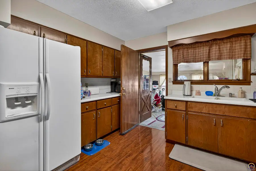 201 Dakota Ave, Holton, KS 66436 - Image #3