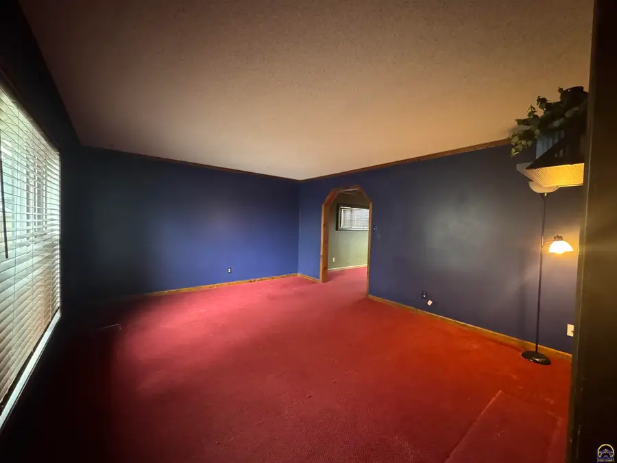 3630 SW Kings Forest Rd, Topeka, KS 66610 - Image #2