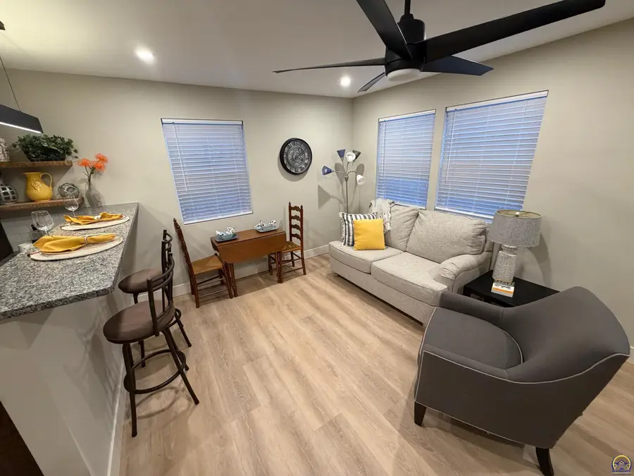 919 Oak St, Eudora, KS 66025-9667 - Image #2