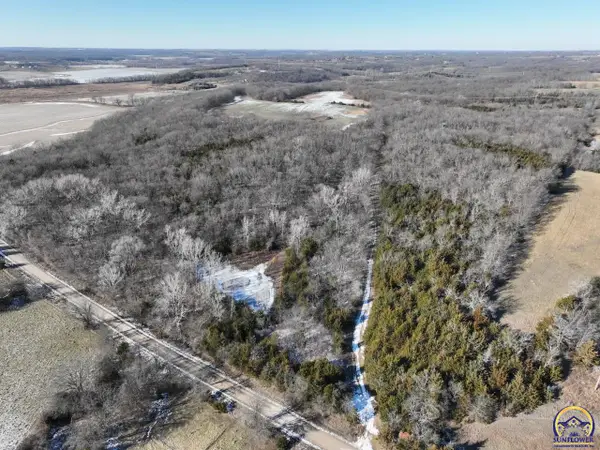 20958 Ida St, Leavenworth, KS 66048