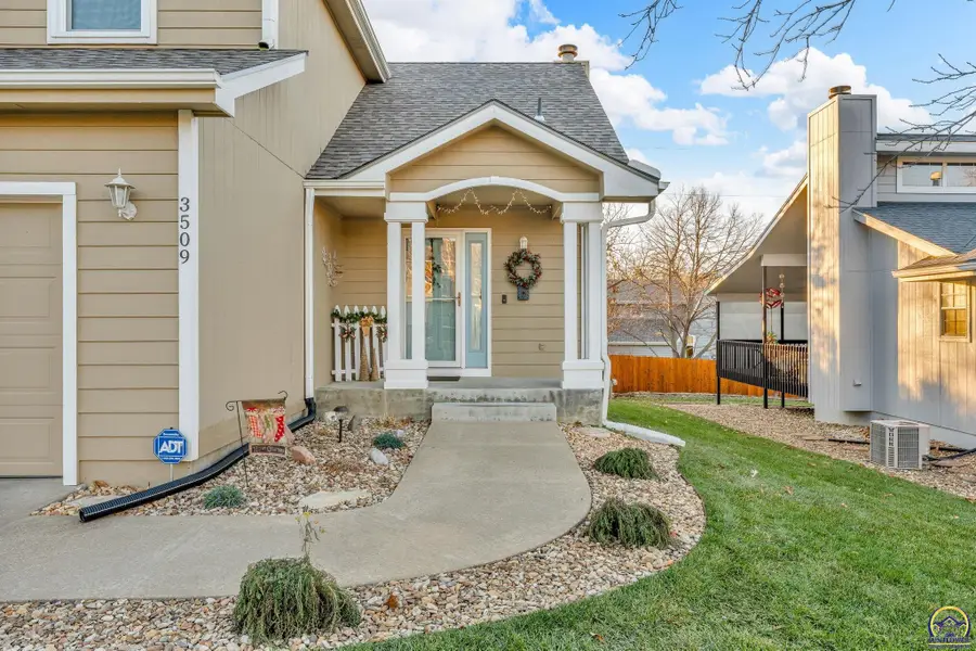 3509 SW Westport Dr, Topeka, KS 66614 - Image #3