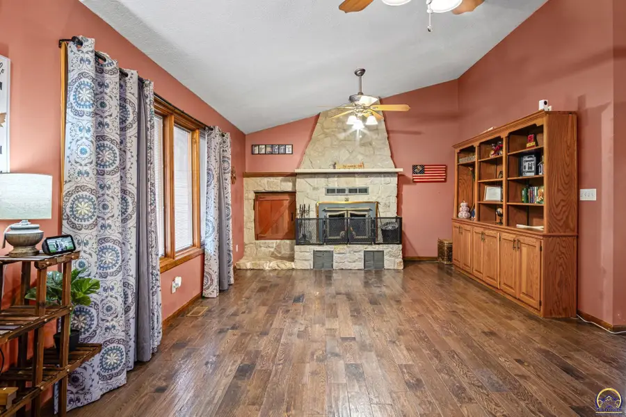 10010 Hwy K-16, Holton, KS 66436 - Image #3