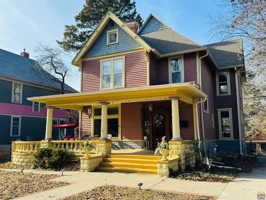 411 SW Woodlawn Ave, Topeka, KS 66606 - Image #2