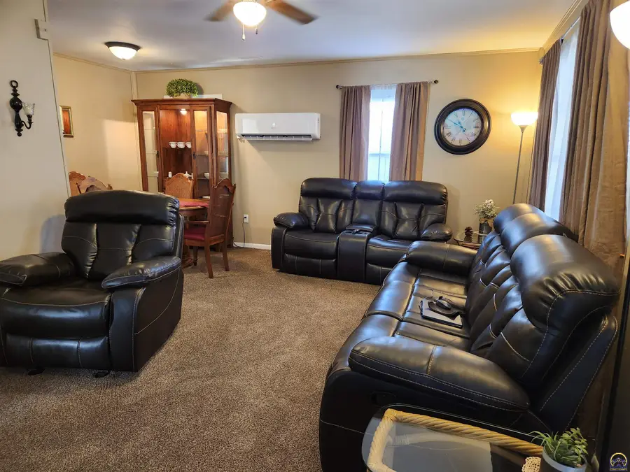 3505 SE Girard St, Topeka, KS 66605 - Image #2