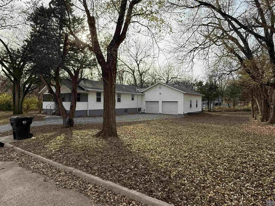 337 SE Norwood St, Topeka, KS 66607 - Image #3