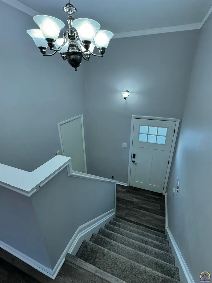 3036 SW Boswell Ave, Topeka, KS 66611 - Image #3
