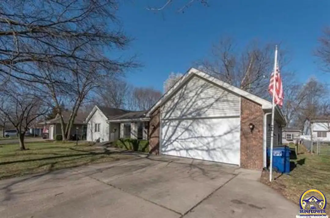 2709 Lawrence Ave, Lawrence, KS 66047 - Image #1